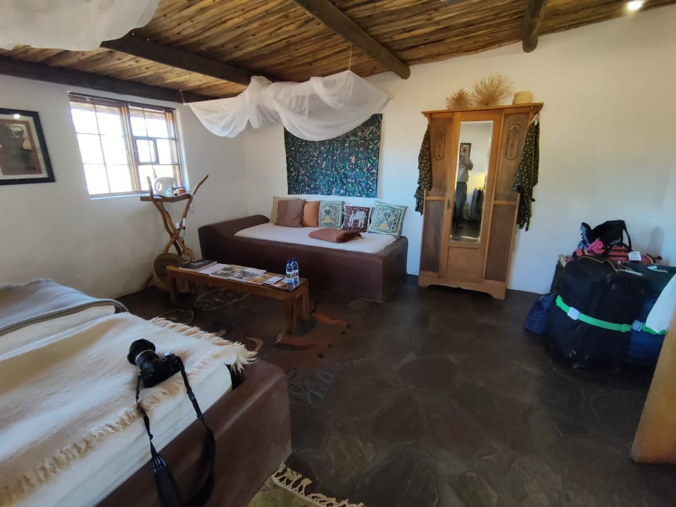 Zimmer Hotel Eningu Clay-House Lodge