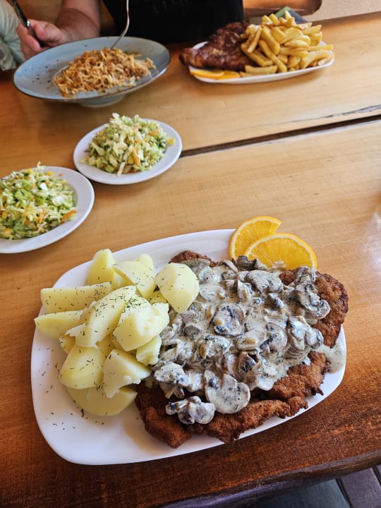 Gastro Center Hotel Bronkow