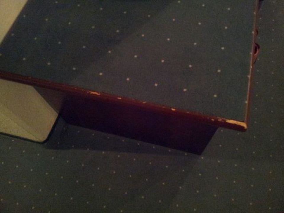 Koffertisch (-schrank) Eventhotel Pyramide