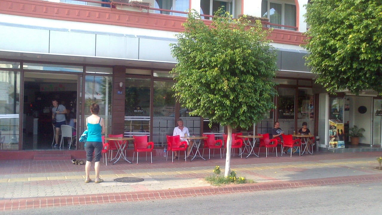 Vor dem Hotel Hotel Aslan City Kleopatra