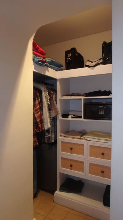 Offener Kleiderschrank Pickalbatros Sands Hotel - Port Ghalib