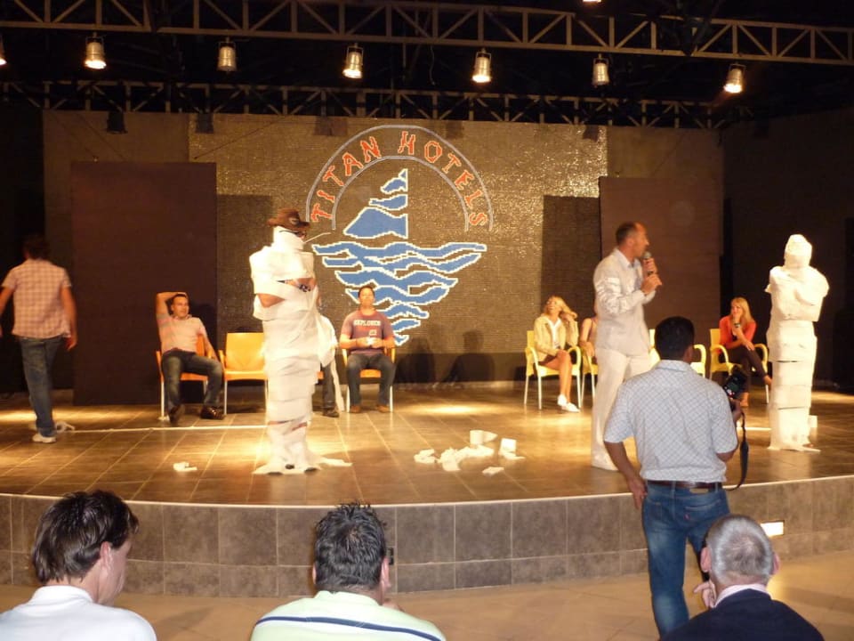 Show Männer gegen Frauen Solivia Hotel