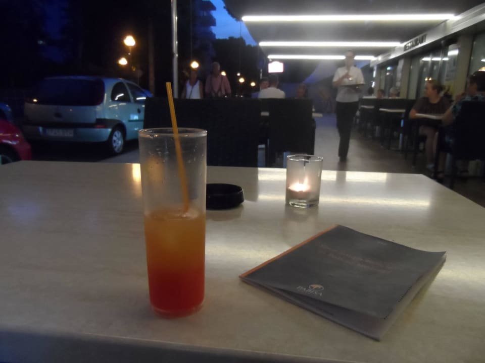 Außenbereich der Lounge Bar Aparthotel Pabisa Orlando