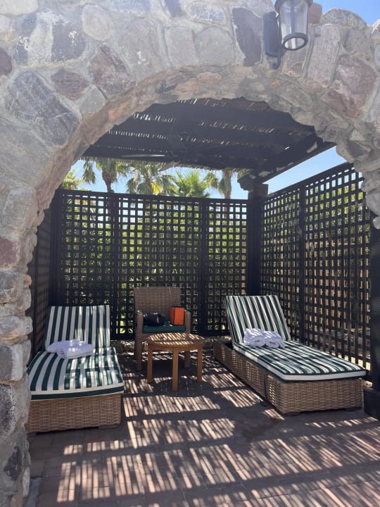 Pool The Inn at Death Valley