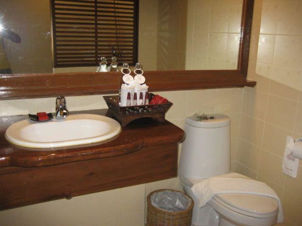 Bad Thai House Beach Resort