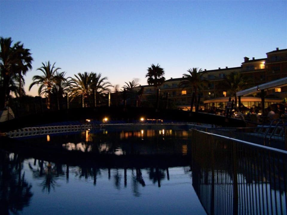 Wieczorny motyw hotelu Insotel Club Cala Mandia