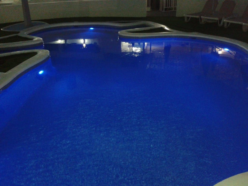 Pool am Abend LABRANDA Bahía y Villas Fañabé