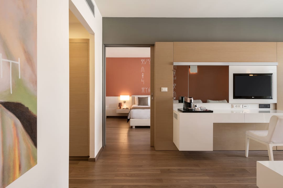 Zimmer Avra Imperial Hotel