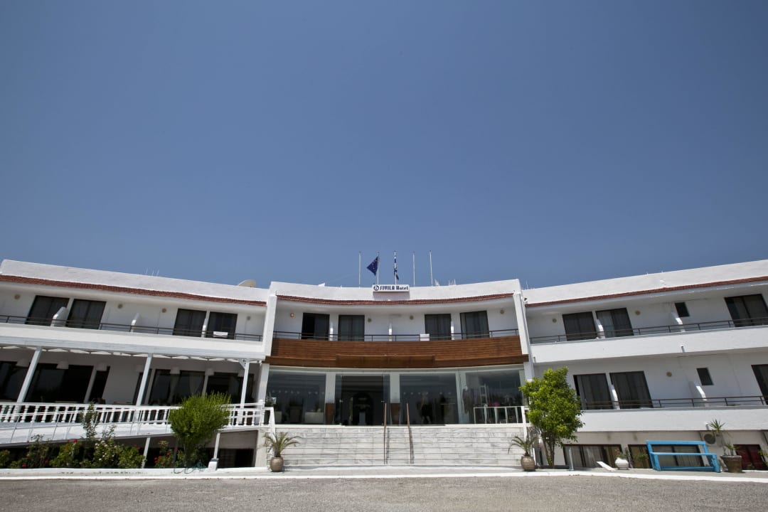 Entrance Sivila Hotel