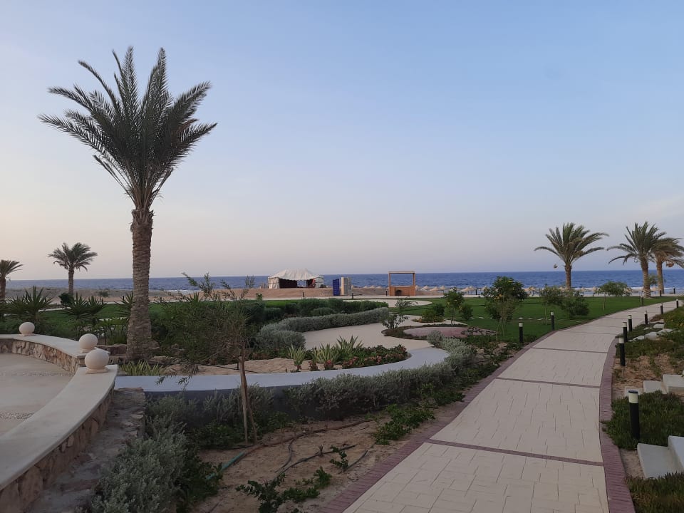 Ausblick Oyster Bay Beach Resort - Luxury Serviced Condo