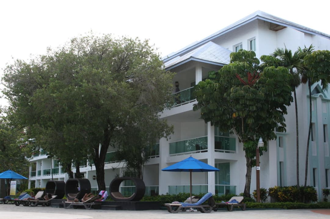 Gartenanlage am Pool Grand Paradise Playa Dorada