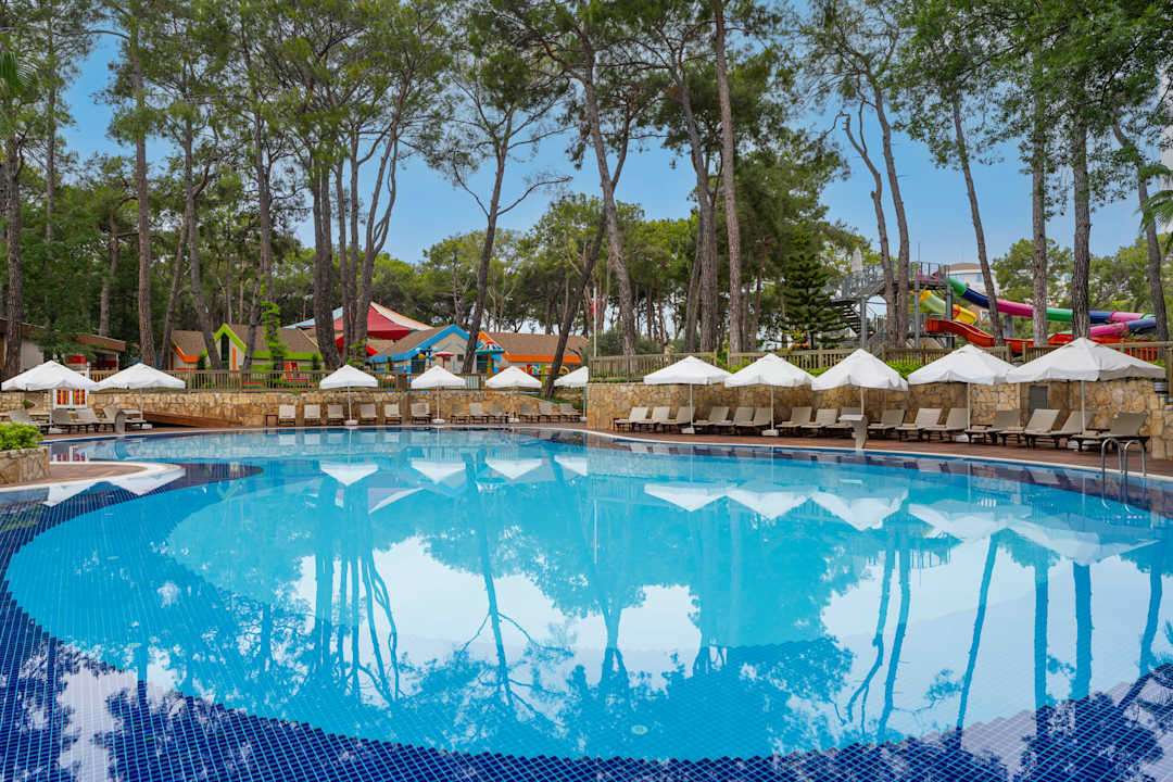 Strand Wome Deluxe Hotel