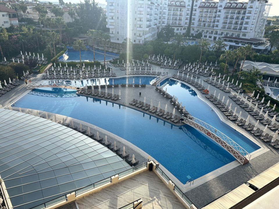 Pool Side Mare Resort & Spa