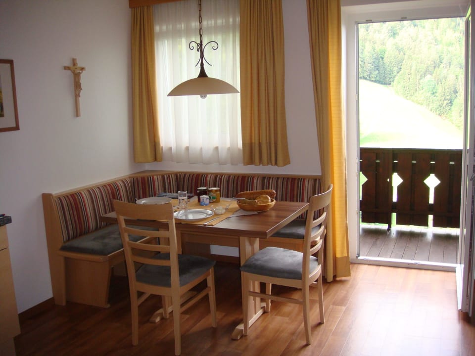 Essecke Wohnzimmer Sonnleiten Dolomiten Residence