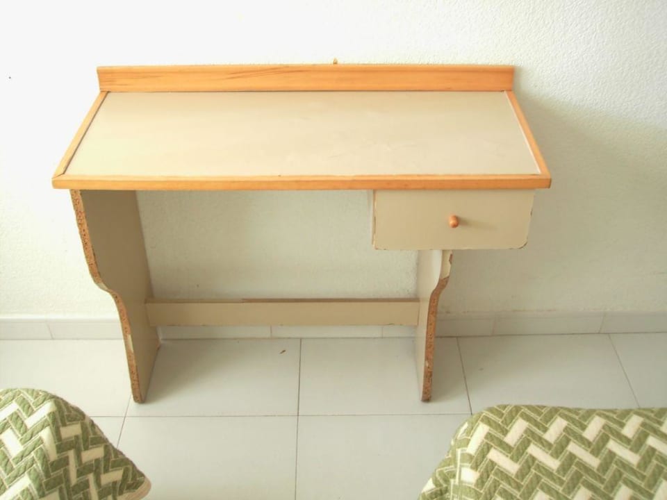 Schlafzimmerkommode Hotel Puente Real