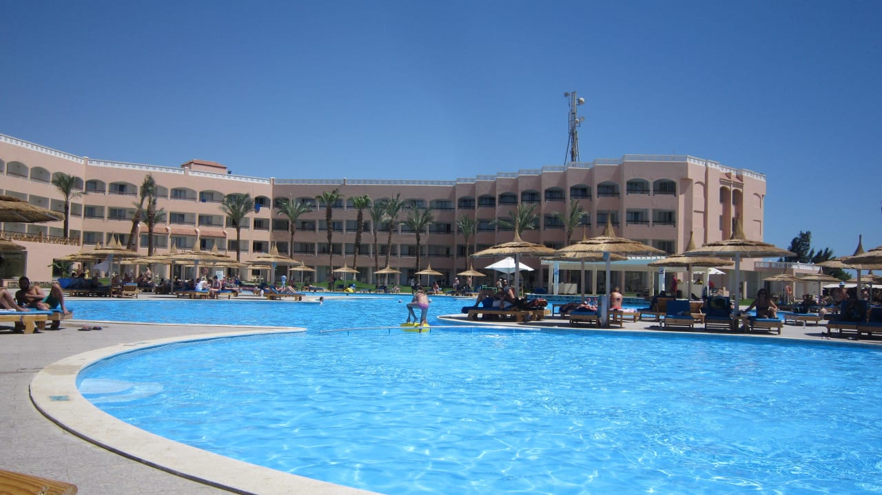 Hauptgebäude Beach Albatros Resort