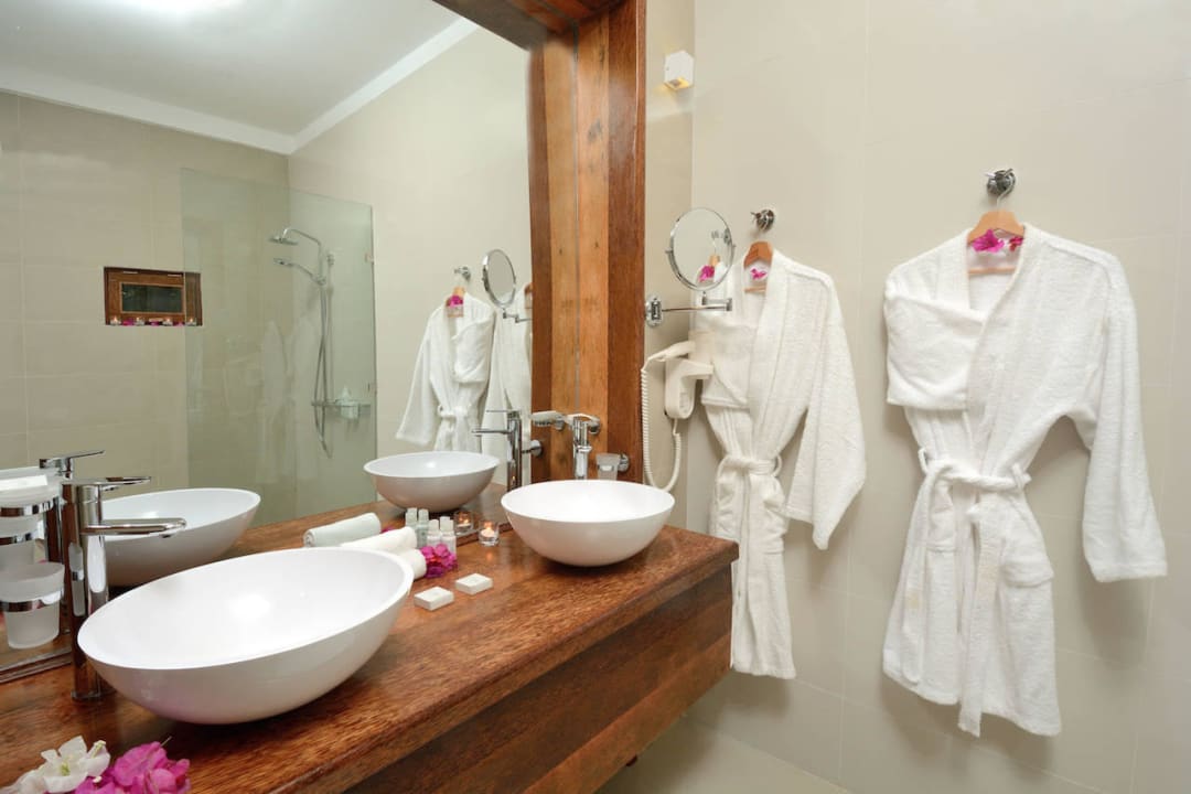 Bathroom Tulia Zanzibar Unique Beach Resort