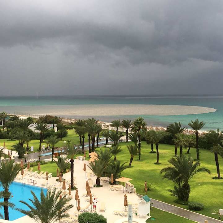 Fata-Morgana im Meer, oder Kanalisation?  Iberostar Selection Royal El Mansour