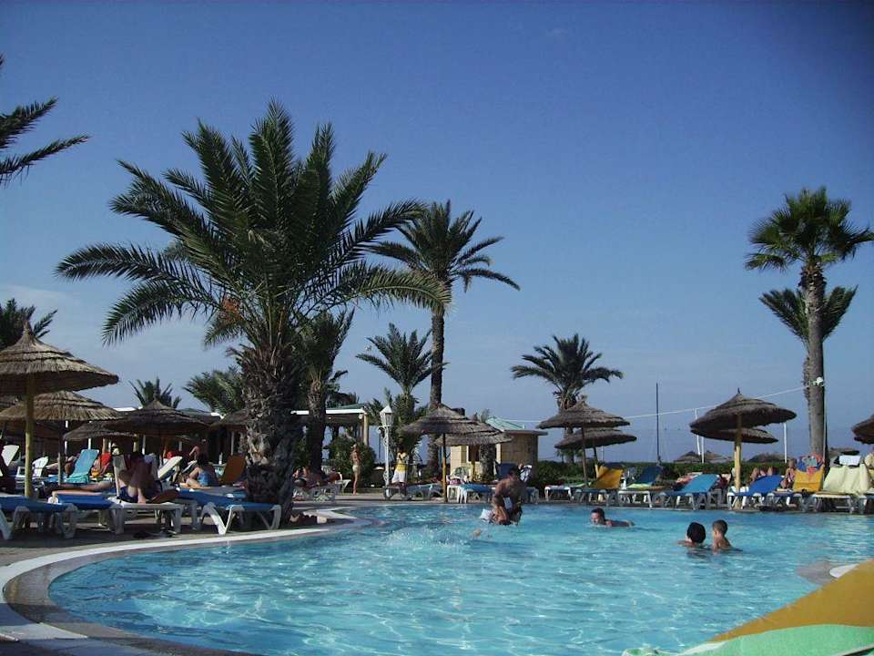 PooL Houda Golf & Beach Club