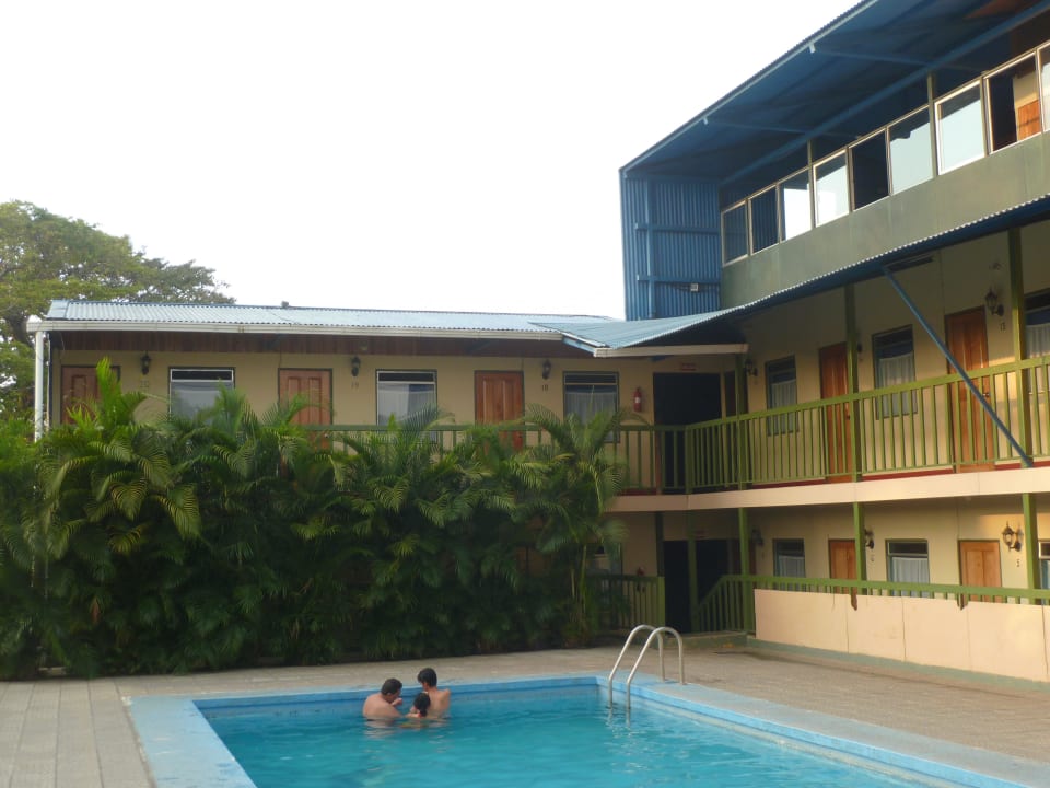 Pool vom Restaurant aus Hotel Bella Vista