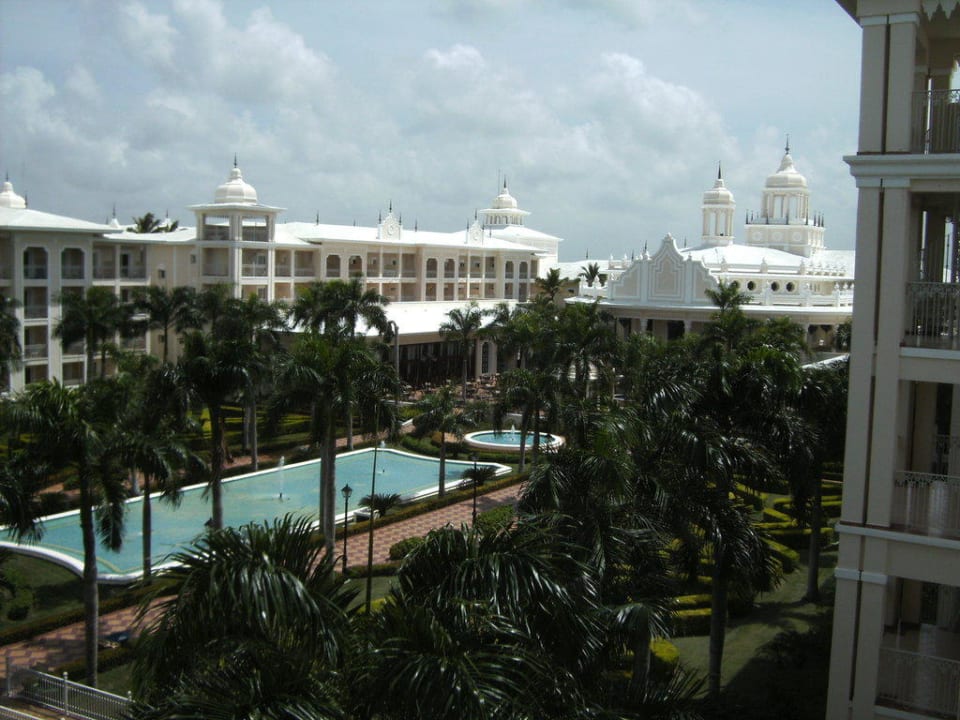 Ausblick vom Zimmer Richtung Lobby Hotel Riu Palace Punta Cana