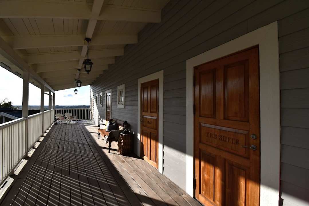 Außenansicht Hotel The Lodge