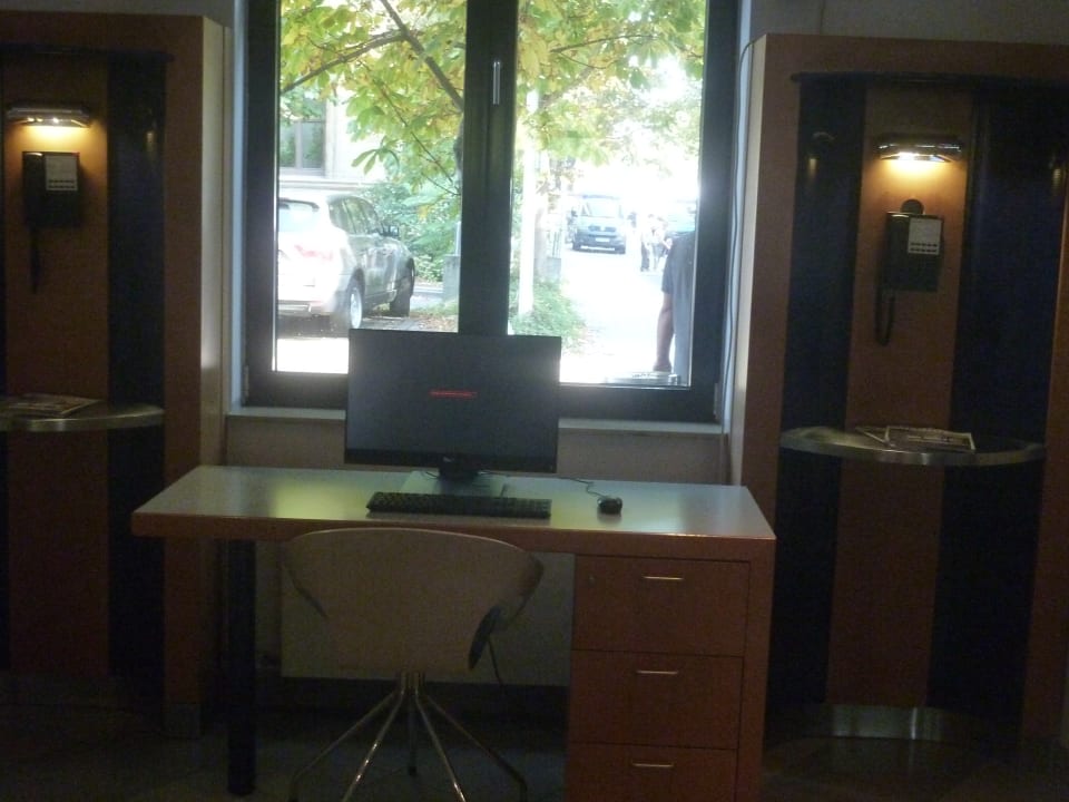 Lobby IntercityHotel Magdeburg