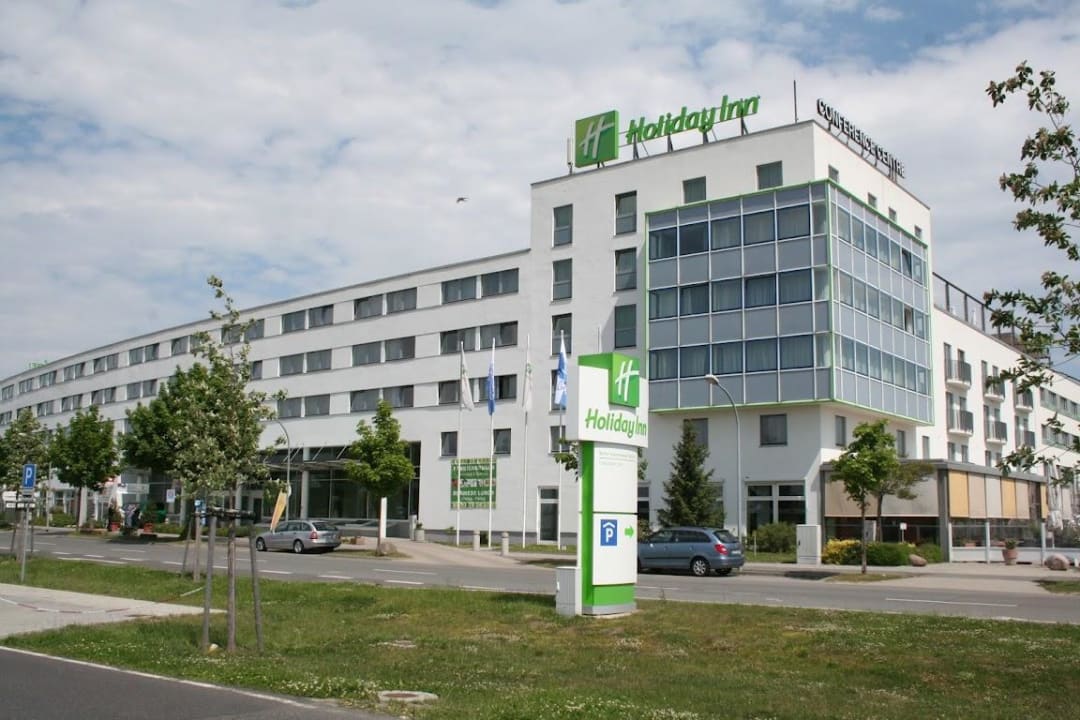 Außenansicht Holiday Inn Berlin Airport - Conference Centre