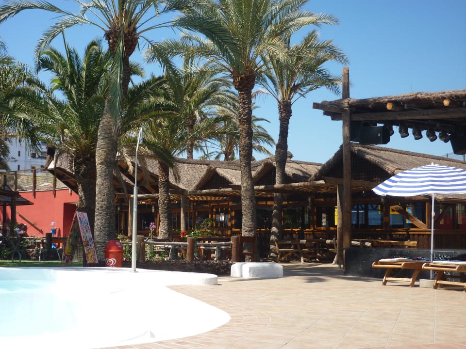 Blick zur Vodoobar... HL Miraflor Suites Hotel