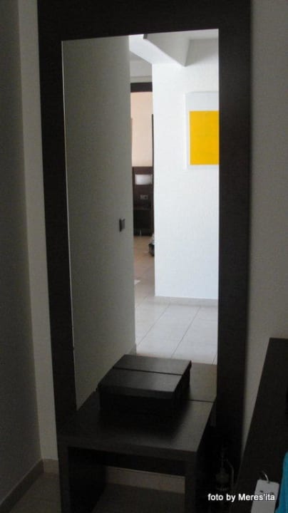 Przedpokój. AQUA Hotel Bertran Park