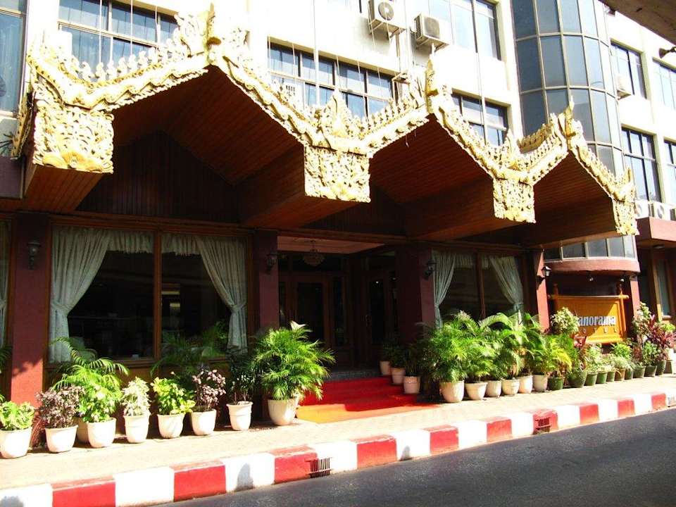 Hoteleingang Hotel Panorama