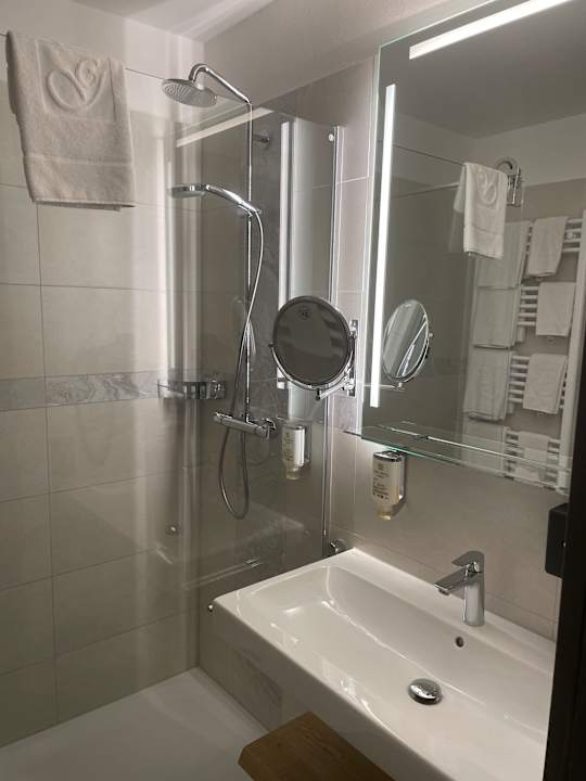 Zimmer Göbel's Seehotel Diemelsee