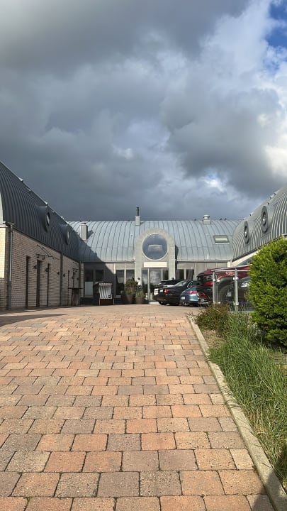 Außenansicht Hotel Strand am Königshafen