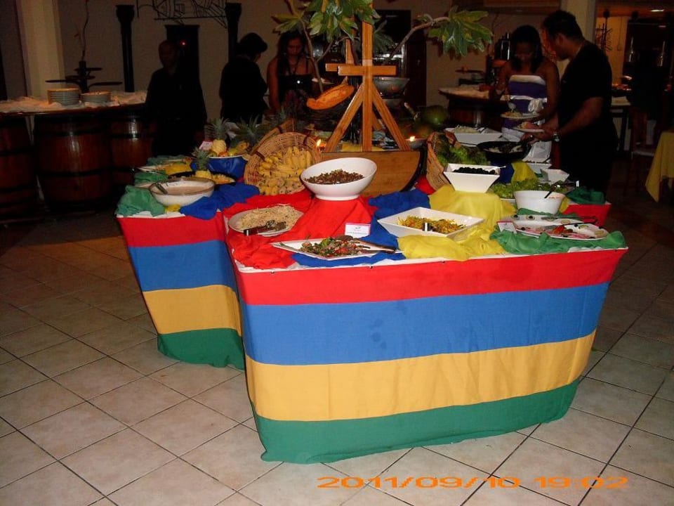 Mauritanischer Abend Le Peninsula Bay Beach Resort & Spa