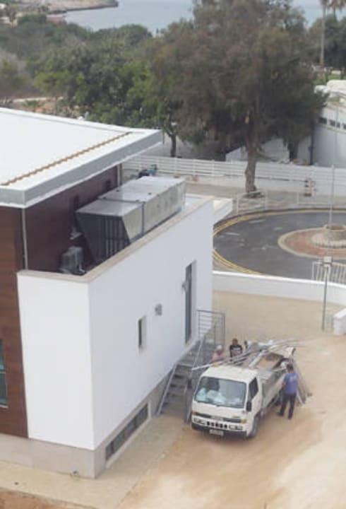 Baustelle - Restaurant vor den teuersten Zimmern Asterias Beach