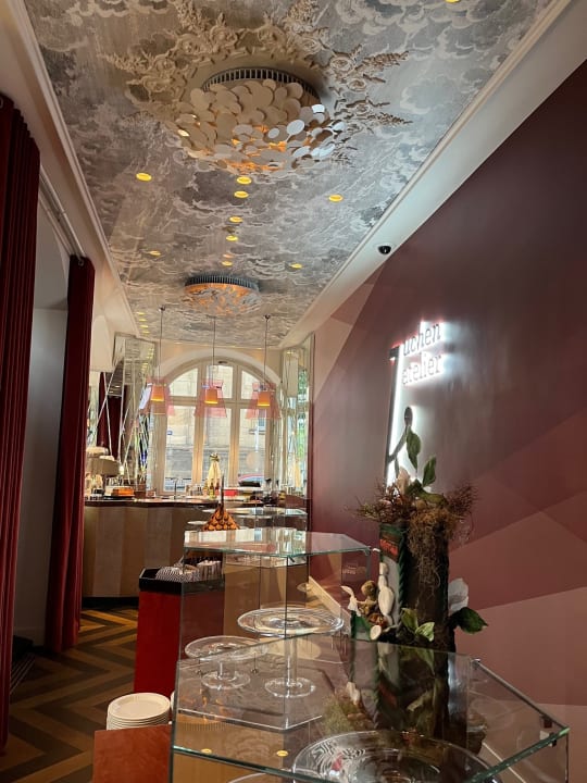 Gastro Gewandhaus Dresden, Autograph Collection