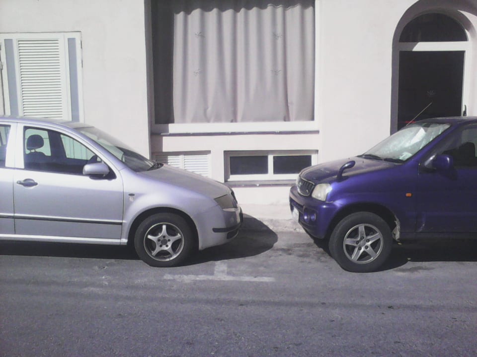 Die Luke unter dem Zimmer darüber Solana Hotel & Spa