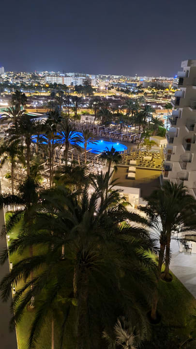 Außenansicht Hotel Riu Papayas