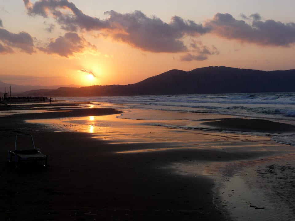 Sonnenuntergang Vantaris Luxury Beach Resort