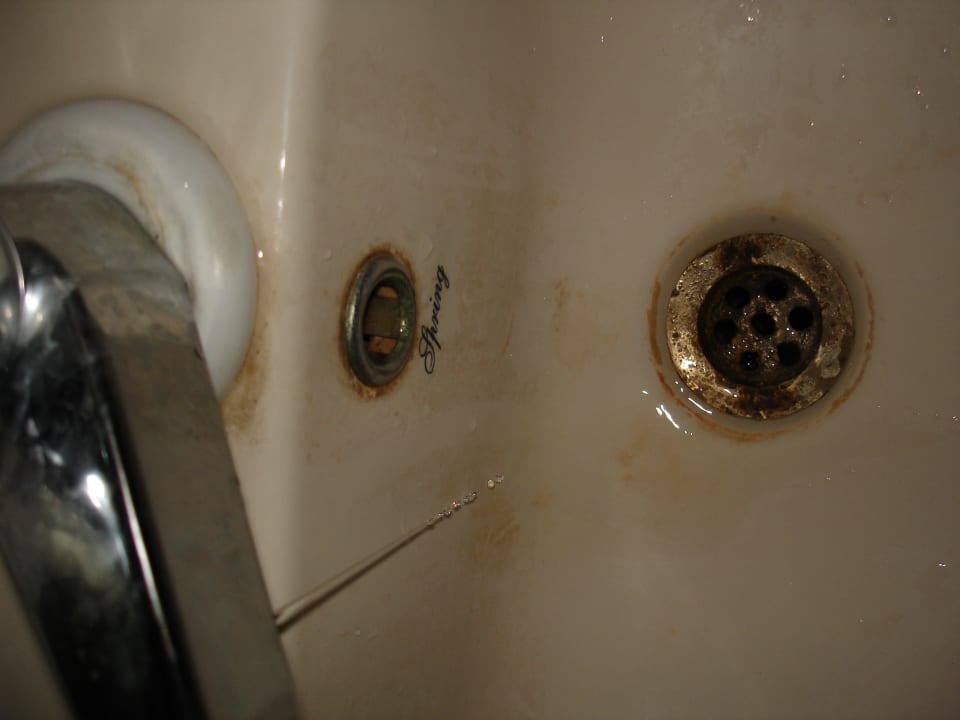 Stark renovierungsbedürftiger Therapiebereich Barberyn Sands Ayurveda Resort