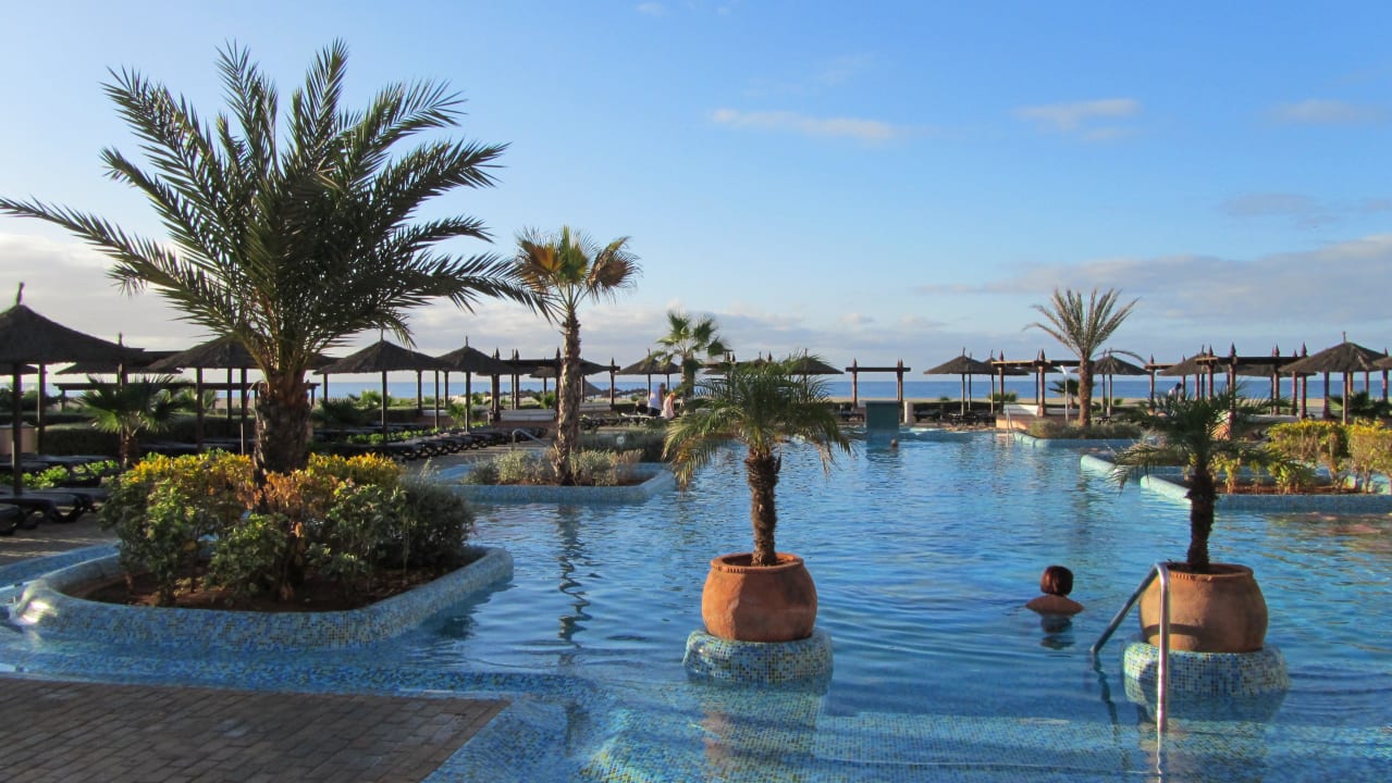 Pool im Adults-Bereich Hotel Riu Touareg