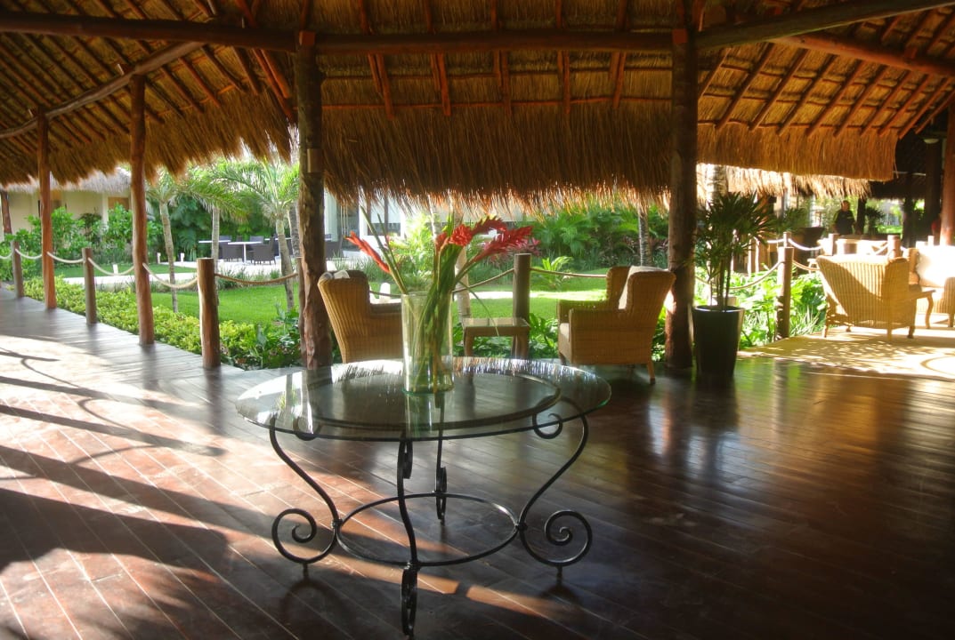 Lobby Akumal Bay Beach & Wellness Resort