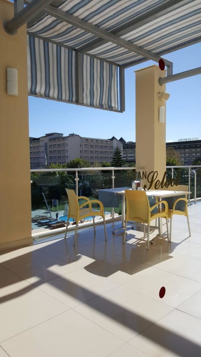 Sitzgelegenheit draussen Solivia Hotel