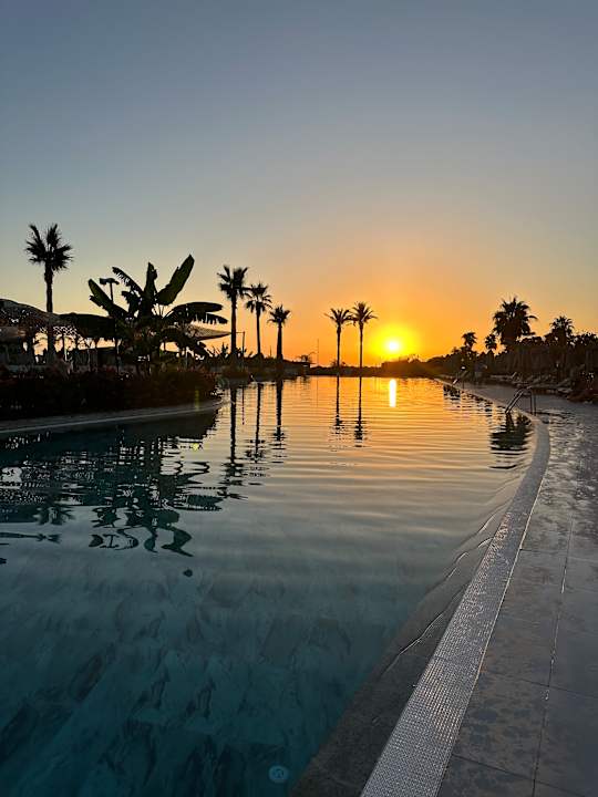 Pool Lago Hotel