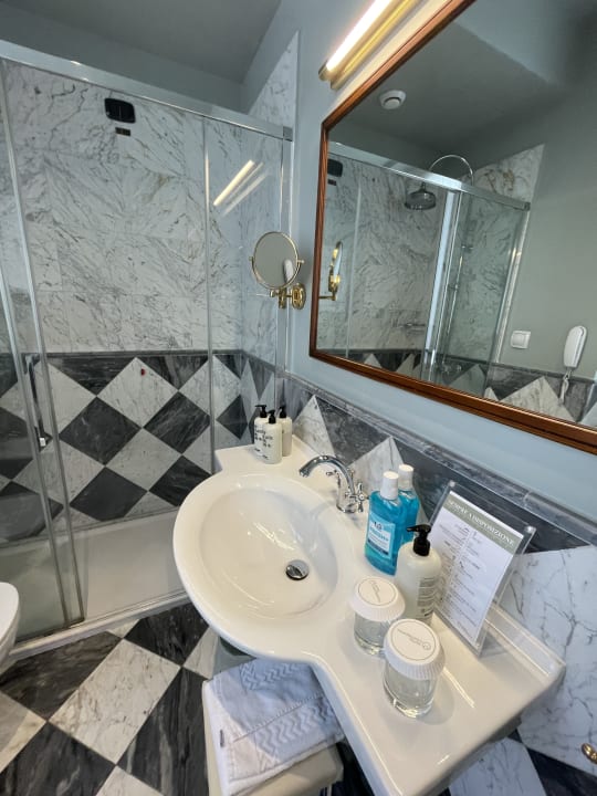 Zimmer Hotel Continental Genova