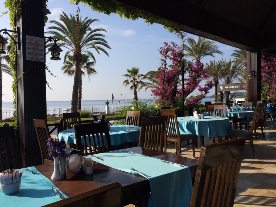 Meerblick vom Restaurant Emelda Sun Club