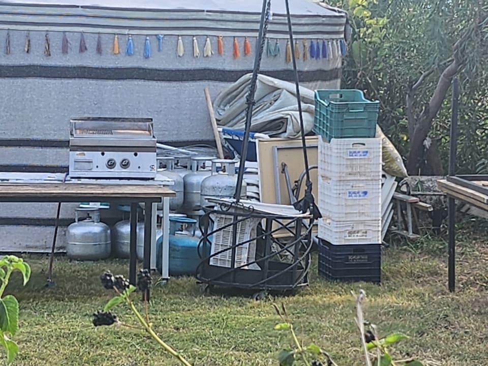 Sonstiges Armella Hill