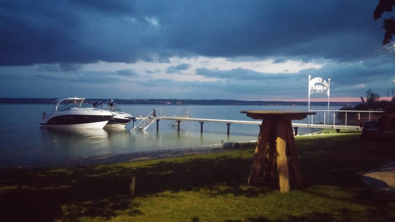 Boot-Anleger Hotel Heinzler am See