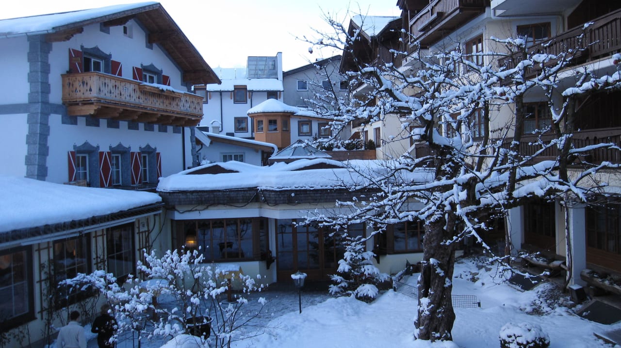 Ausblick von unserem Balkon Romantikhotel Zell Am See