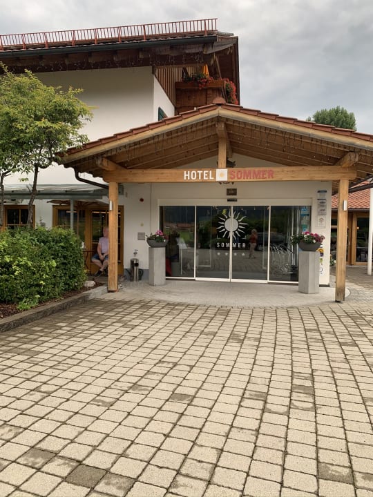 Außenansicht Hotel Sommer